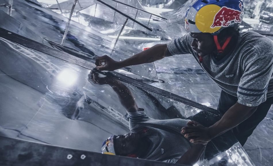 Making of: Red Bull&#039;s Mirror Park video with Courage Adams and Paul Thoelen