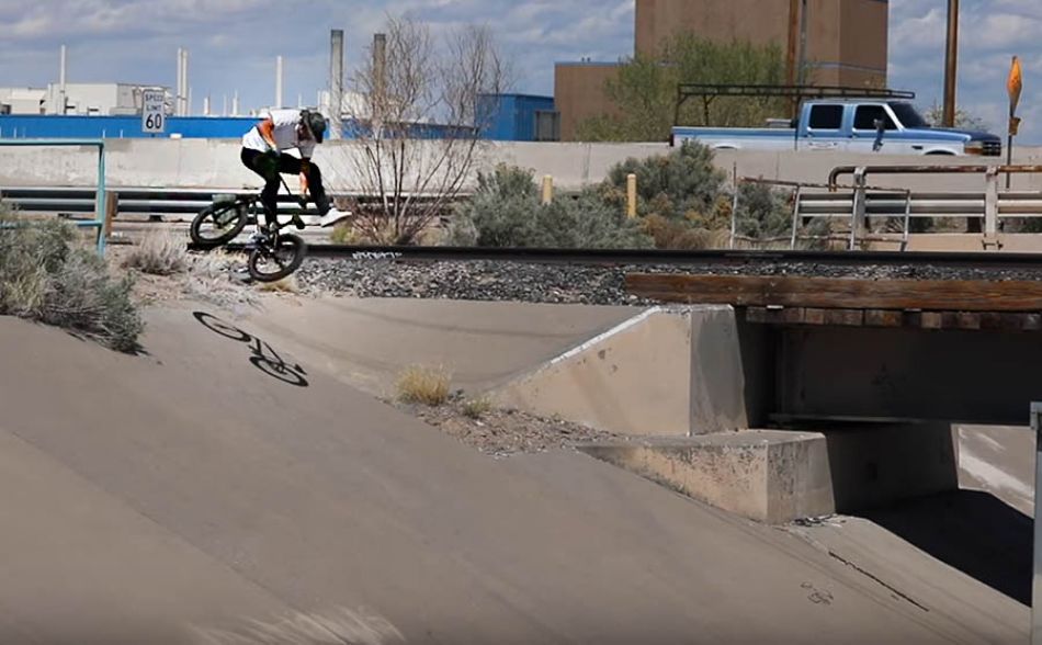 BMX IN ISOLATED DITCHES - ALEX GONZALES