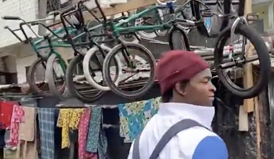 Cameroon-Douala x Share a Bike - Share a Smile