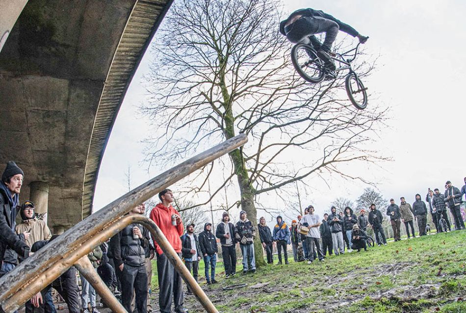 *DON&#039;T TRY THIS AT HOME!* - CURBSIDE X OCB BMX JAM 2022