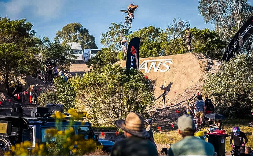 FAT FAVOURITES list with Fabio Canetti  (AUS)