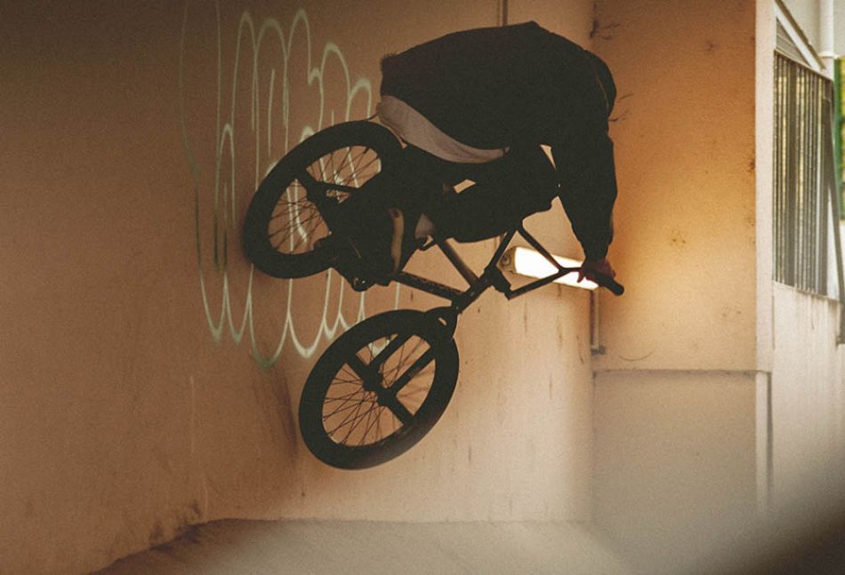 JO GASS - UNITED BMX