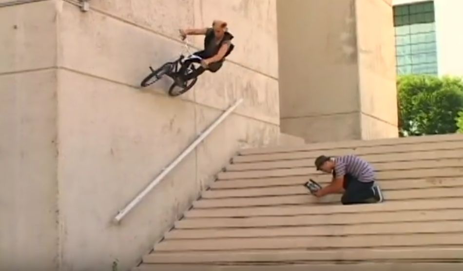 Albie Bennett - the Dirty Sniff - Bone Deth