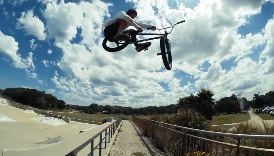 HAVE FUN, DIE TRYING Trailer by James Fox