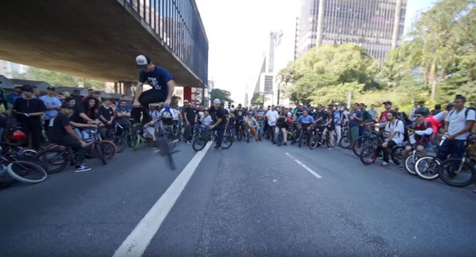 &#039;Streets Of Brazil&#039; A Brazilian Mega BMX Street Jam - Vídeo Oficial | Role Crew