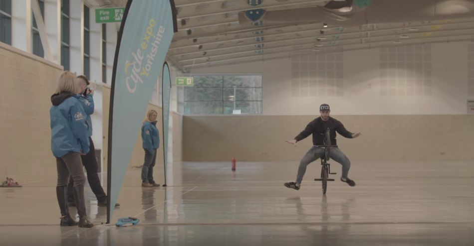 Farthest BMX limbless manual / Unofficial Guinness World Record = 18METERS by Matti Hemmings