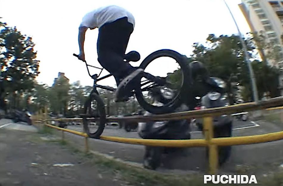 CHAPTER05: JAPAN | MOTO-BUNKA DVD ”CROSSOVER”