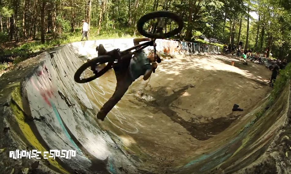 GANGSTER STREET BIKING - JAKE SEELEY &amp; THE HOMIES SHREDDING