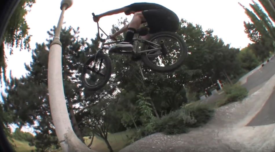 ANIMAL BIKES ROMANIAN CONNECT RAUL JULA (BMX)