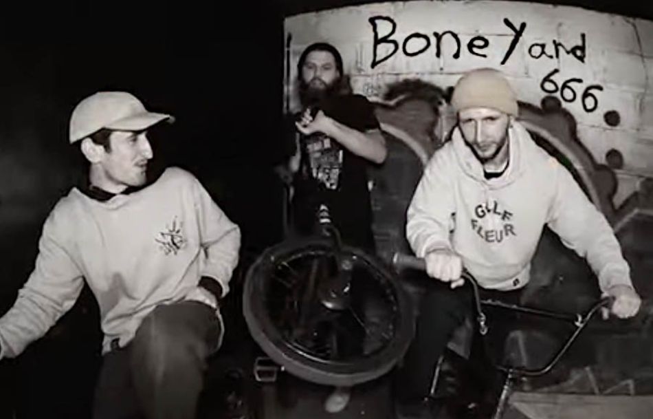 ROLLIN BMX AT BONEYARD