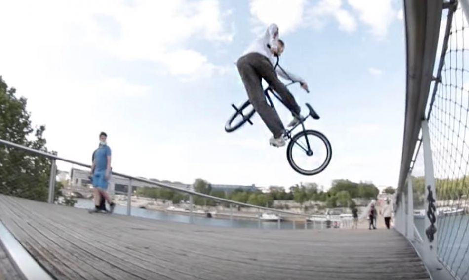 Street vs Flatland BMX in Paris with Robin Bourhis &amp; Julien Baran | Wethepeople X Traffic