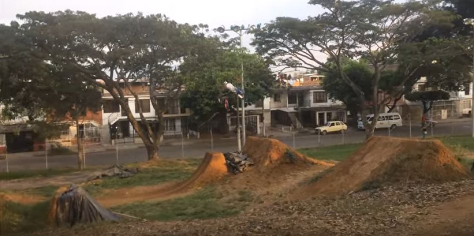 Alejo Duran &amp; Frank Albino Guaduales BMX, Colombia Dirt by Alejo Duran