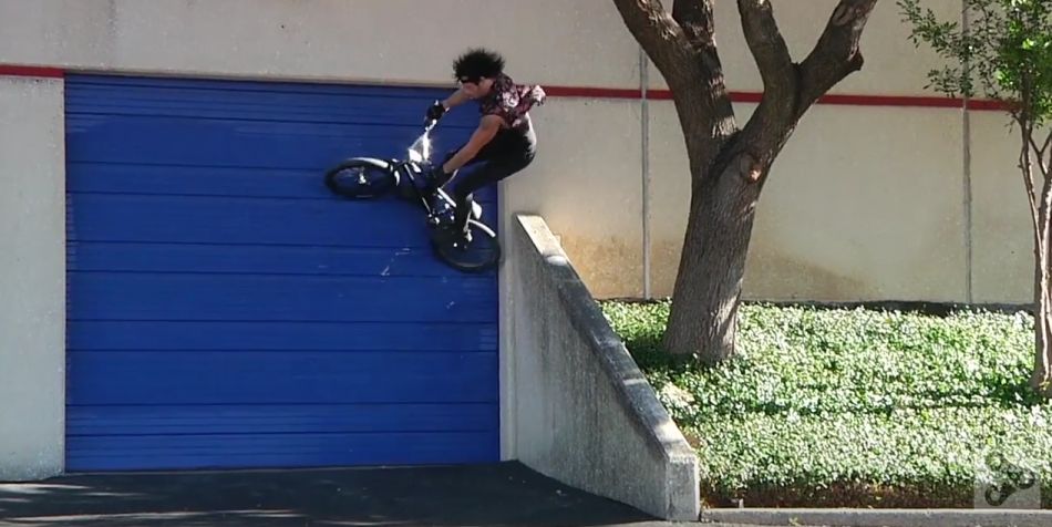 Eclat BMX - Socialites - Sean Burns - Preludes