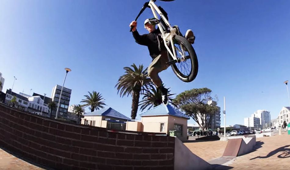 MURRAY LOUBSER | Sunday Bikes - Nighshift Bike Check | BMX