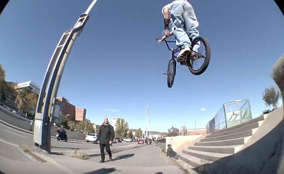 DIG RAW - Miki Fleck X United &quot;Less Broll&quot;