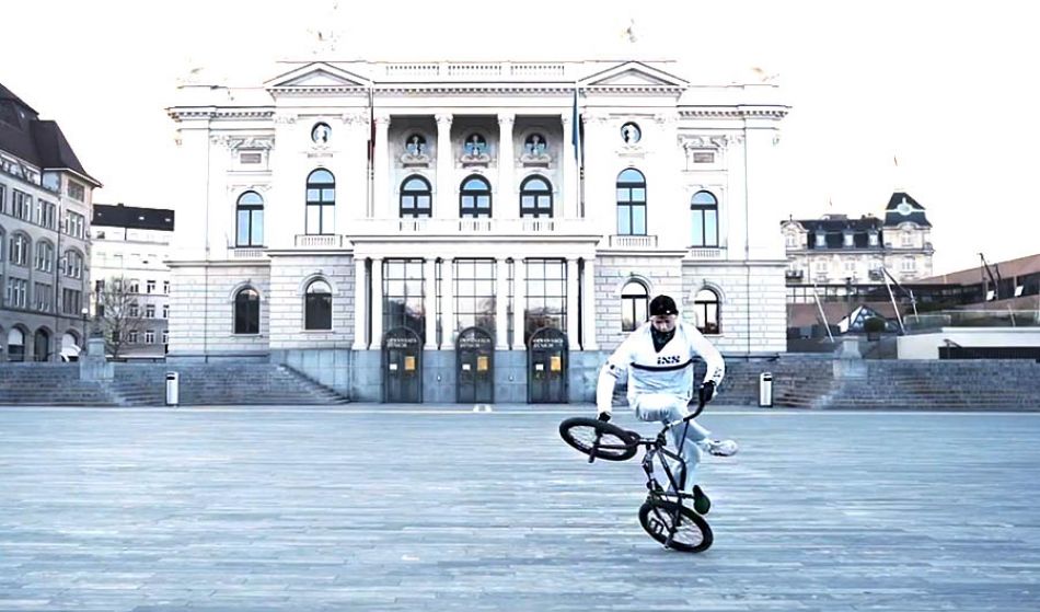 BMX Flatland In A Global Pandemic I Zürich Ghost Town - Chris Böhm