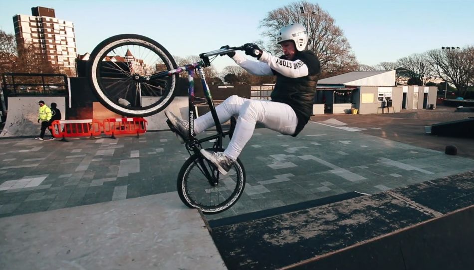Mark Webb, The Webbie Show. BMX Session (Short) by Solved Visuals