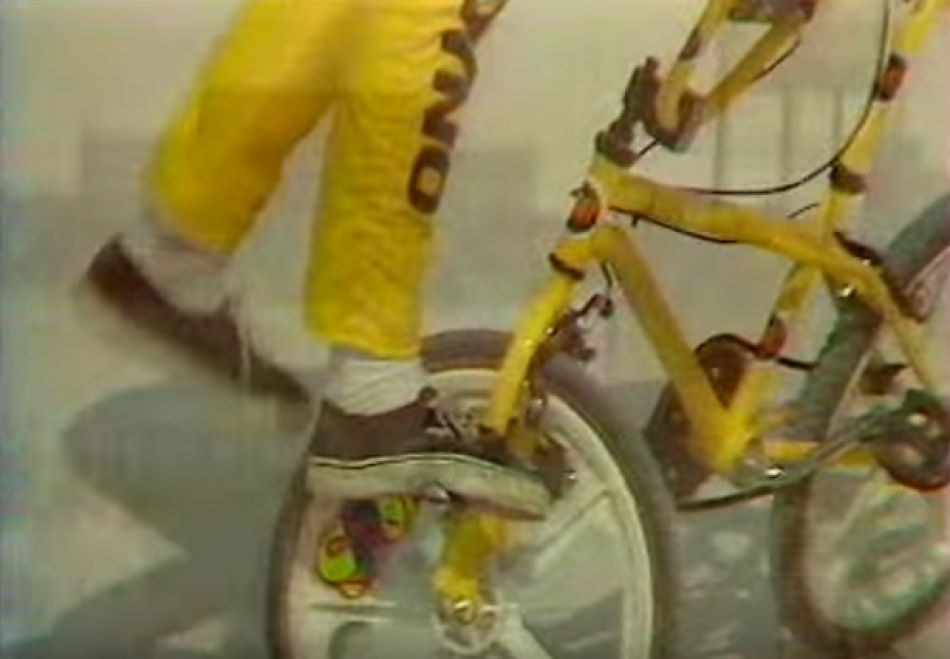 BMX Oldschool Mours 85 with Eddie Fiola. freestyle mjmdesign1