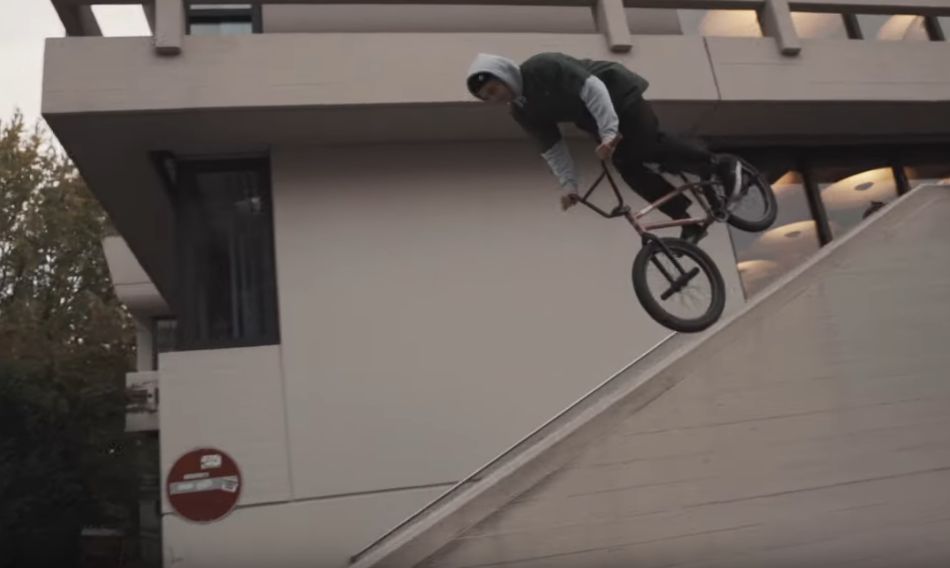 KUNSTFORM - VANS &#039;THE CIRCLE&#039;