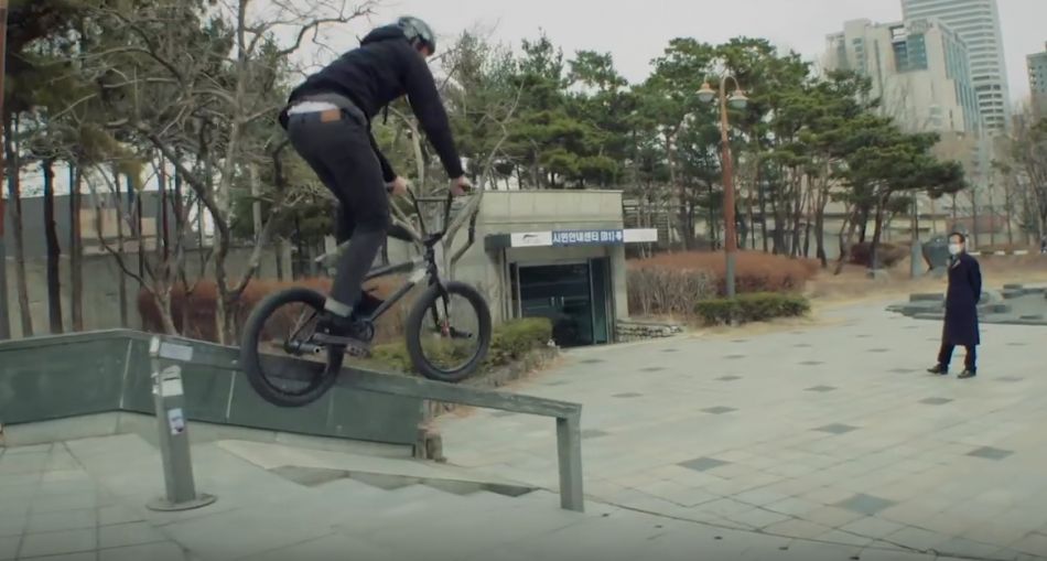 AveBmx: Seoul Trip by AveBmx