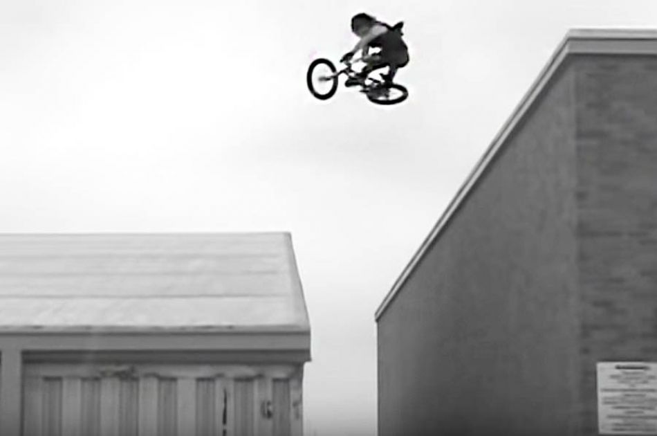 SEAN BURNS - ECLAT BMX