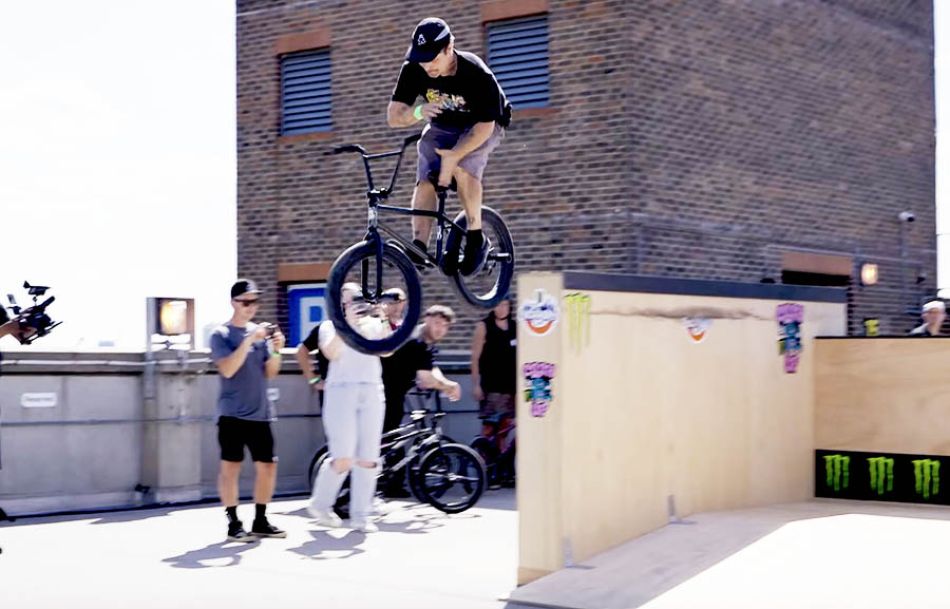 OVERGROUND LDN | &#039;CASH UP BMX&#039;
