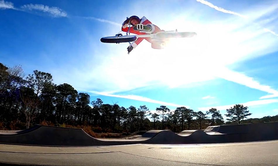 SANTA GETS TO RIDE BMX ELITE BMX CO