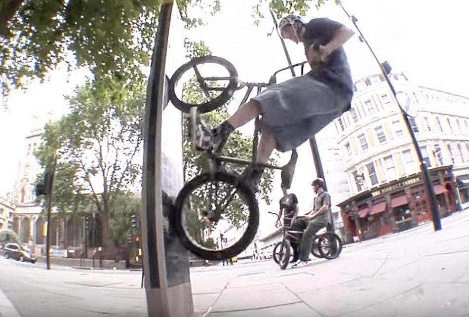 Lundun | Broken Ribs n Jibs. By ARCH Company