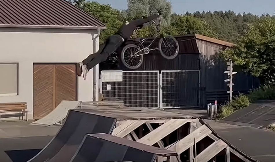 Linus Fischer BMX Park 2022 by freedombmx
