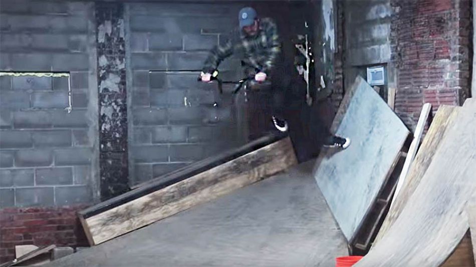 It&#039;s not a warehouse, it&#039;s a traphouse. **BEST BIKERS** by BMXFU