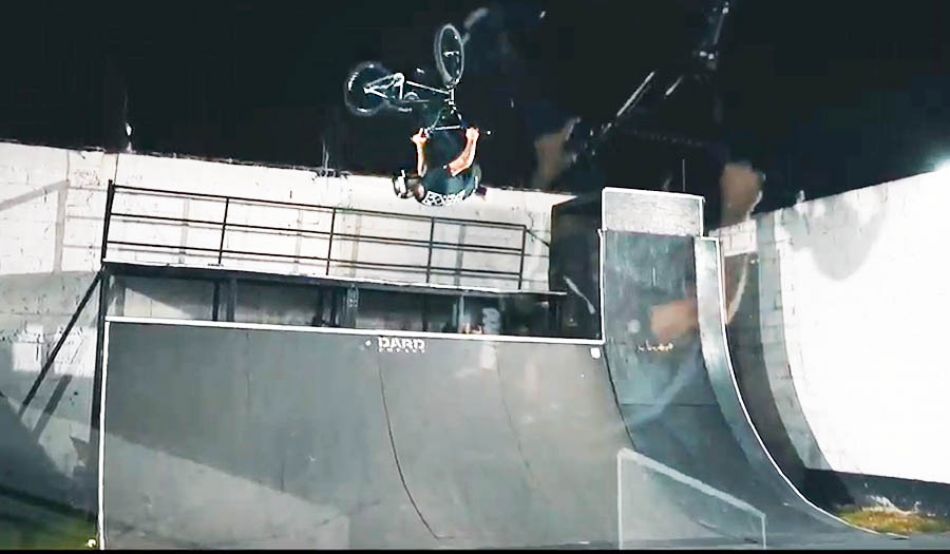 Armando Montes Utopia BMX
