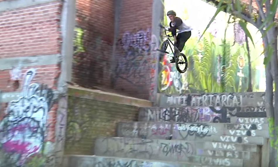 BMX BROTHERS IN MEXICO CITY Jordan &amp; Larry Medina - DIG LOCALS