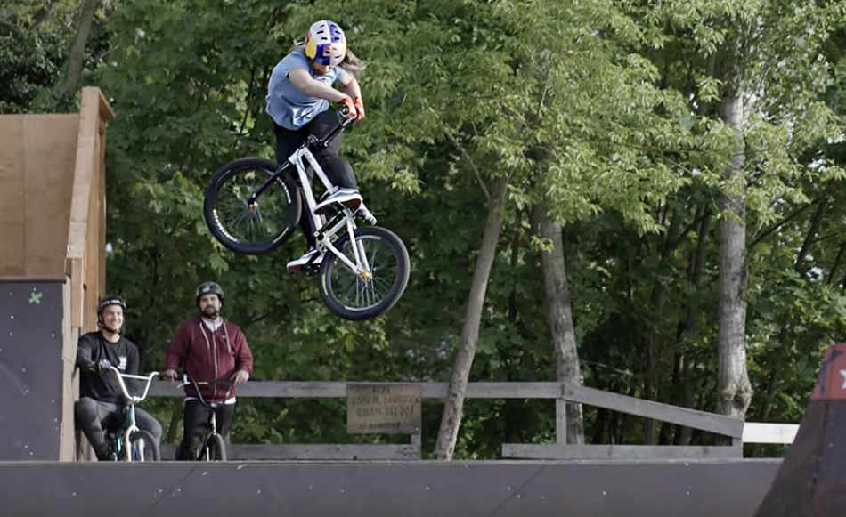 VANS BMX: Lara Lessmann – Living The Dream