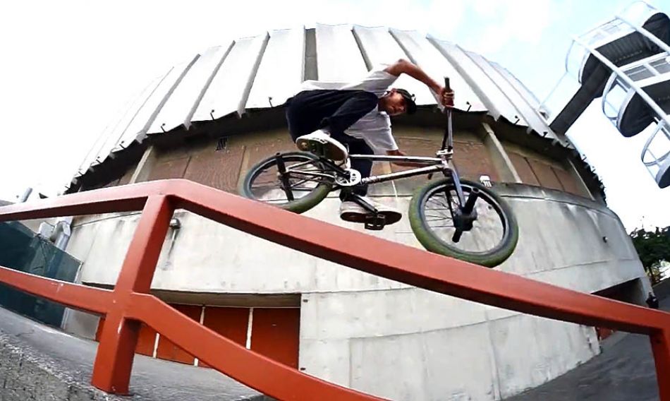 Lynden Chartrand Killemall BMX by Killemall distribution