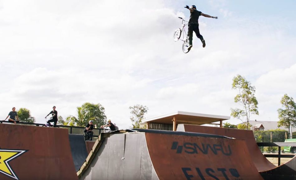 Logan Land with Logan Martin, Jaie Toohey &amp; Ryan Williams by Hyper BMX