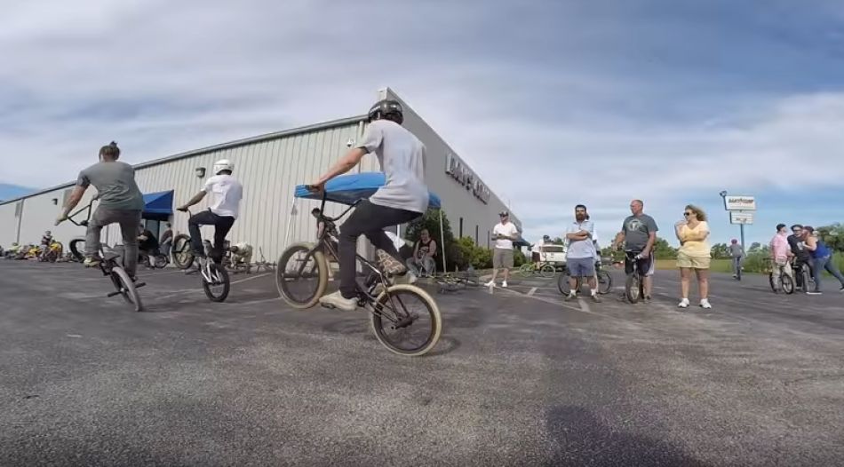 Dan&#039;s Comp Parking Lot Jam 2017
