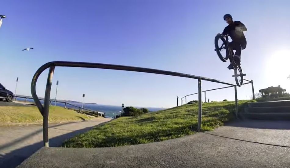 JAKE DEERING / ALIVE &amp; WELL DVD - FOCALPOINT BMX