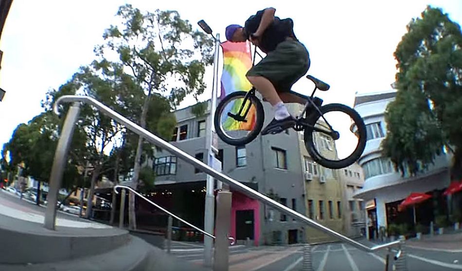 Lewis Mills &quot;Controller Bar&quot; / ÉCLAT BMX