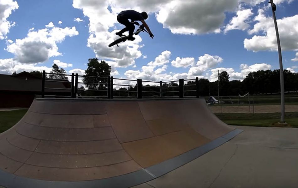 TYLER FRENZEL - ROUND HERE by SESHHHbmx