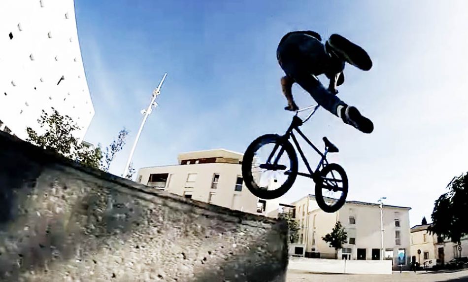 BMX AVENUE France - VANS &#039;THE CIRCLE&#039; 2022 | DIG