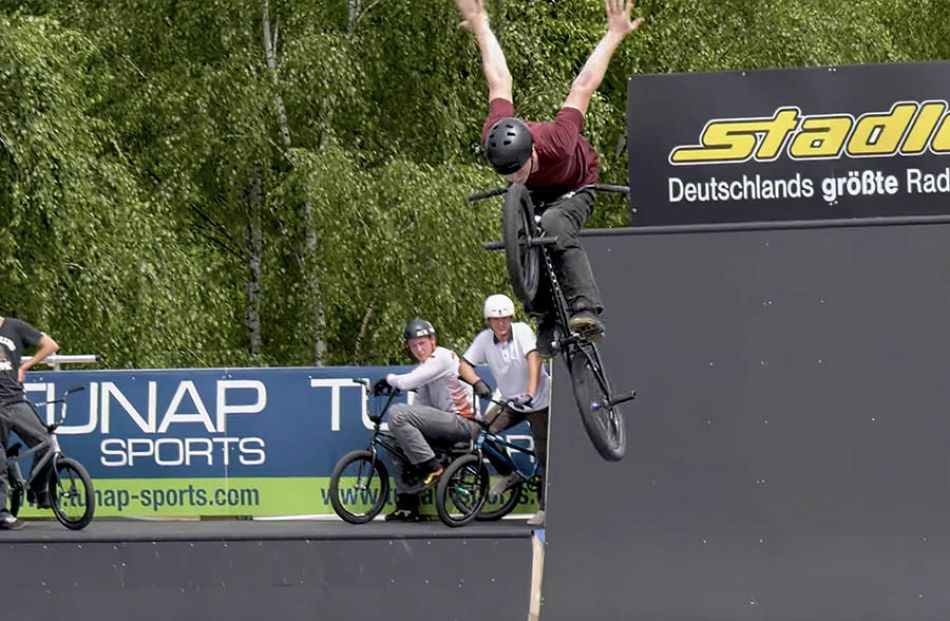 Die Finals – BMX Park Practice