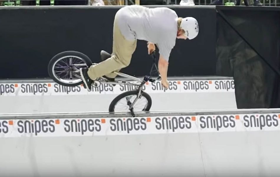 Sessions - The BMX Worlds - Colony BMX