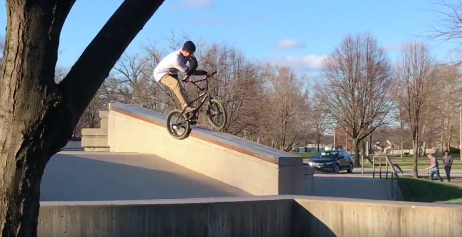 The Daily Grind&#039;s Trent Lutzke quick session at The DC Skate Plaza by Tony Cherry