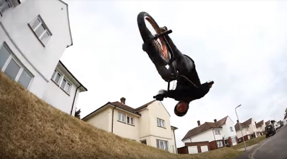 MARK WEBB STREET BMX 2017: Air It Flair It