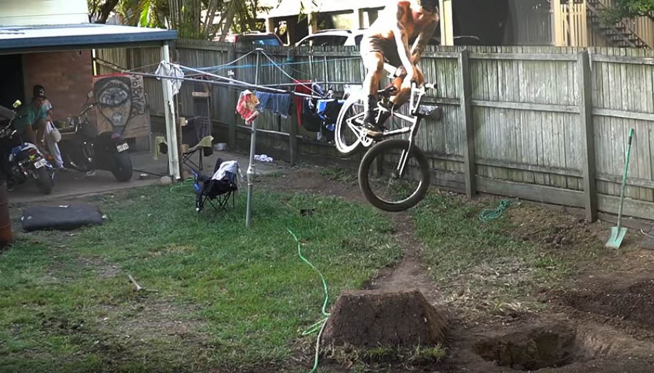 The Smallest Backyard Dirt Jam Ever? - CMPN in CLVLND