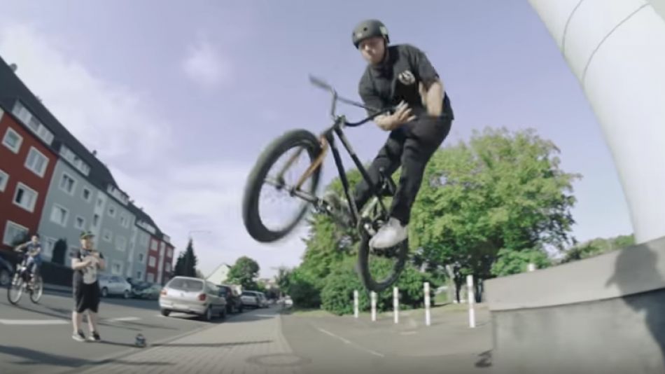Low Profile - Leon Hoppe - DIG