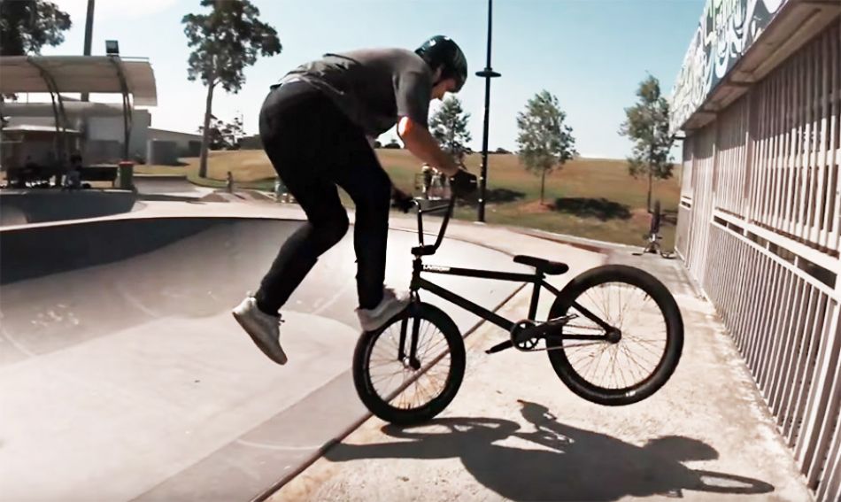 ONE CLIP | JACK BORTHWICK | WHIP TO WHIPLASH TO SWITCH WHIP by Chance Brejnakowski