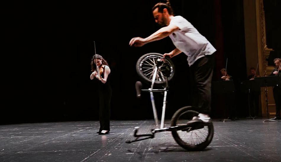 BMX FLAT VS ORCHESTRE - UNICORN