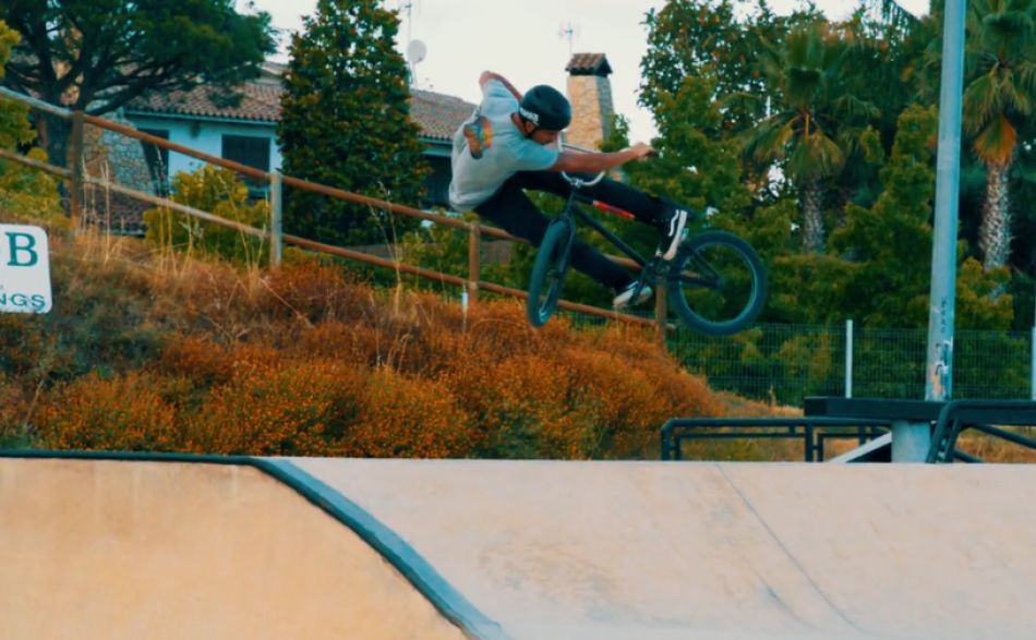 RICKY GRIMAL - SUN RIDE 4K from Oscar Mendoza