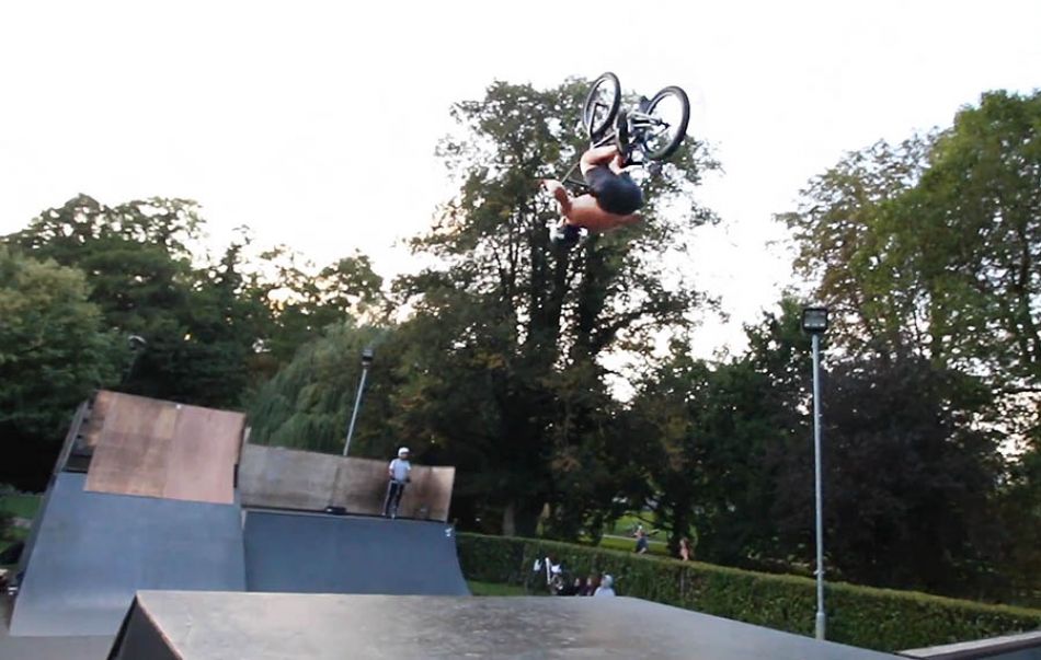 Woking Wednesday 090920 by Mikeobmx